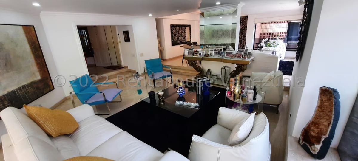 Apartamento (1 Nivel) en Alquiler en Colinas de Valle Arriba, Distrito Metropolitano - 8