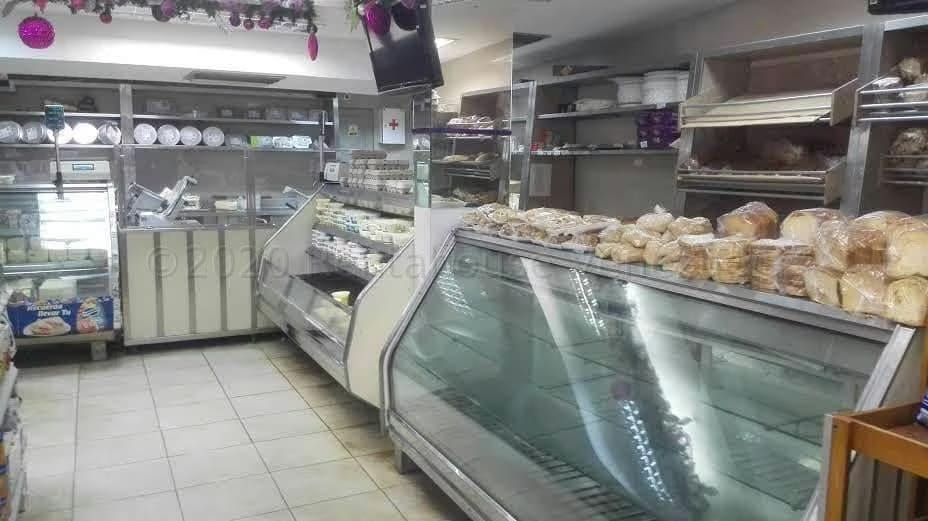 Comercial (Local Comercial) en Venta en Monte Claro, Zulia - 3
