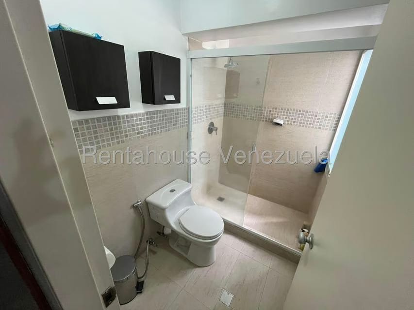 Apartamento (1 Nivel) en Venta en Los Samanes, Distrito Metropolitano - 12