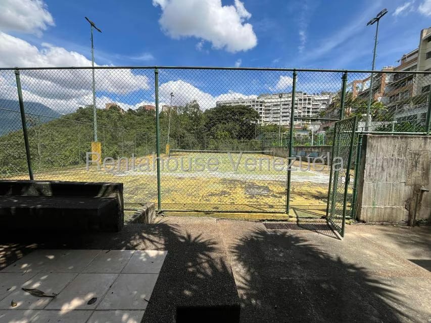Apartamento (1 Nivel) en Venta en Los Samanes, Distrito Metropolitano - 25