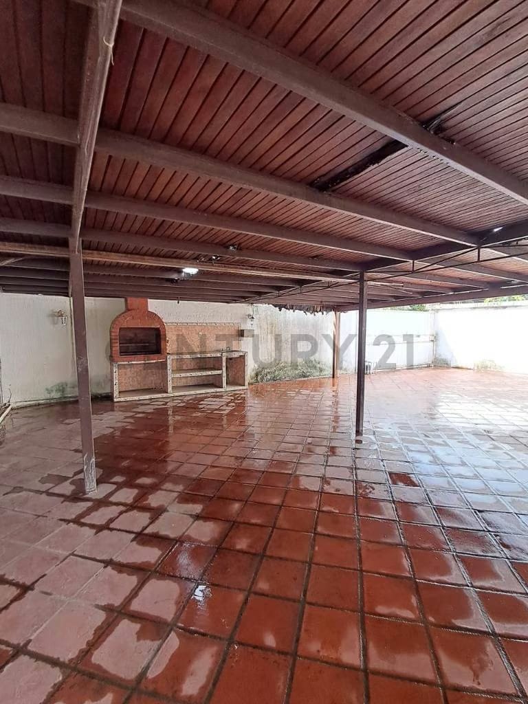Alquiler de amplia Casa en Urb, Cantarrana-Anaco - 2