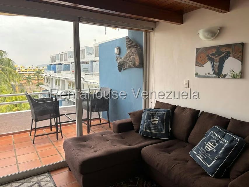 Apartamento (1 Nivel) en Alquiler en Av Americo Vespucio, Anzoategui - 15