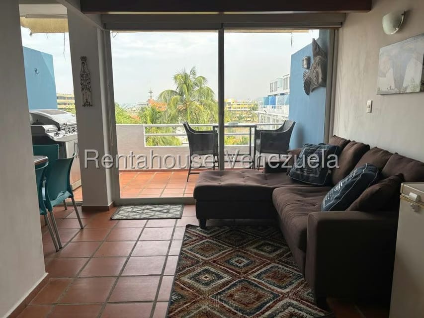 Apartamento (1 Nivel) en Alquiler en Av Americo Vespucio, Anzoategui - 17