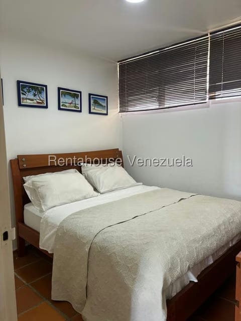Apartamento (1 Nivel) en Alquiler en Av Americo Vespucio, Anzoategui - 22