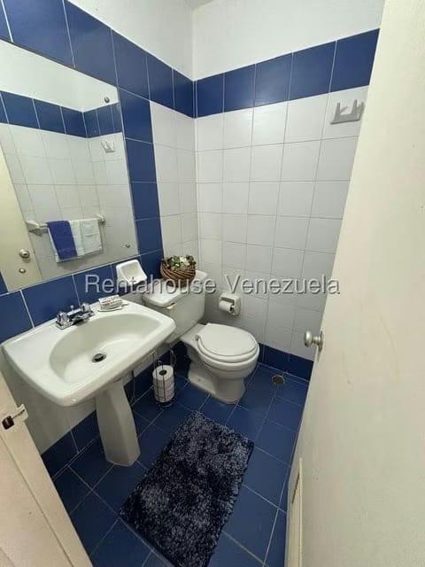 Apartamento (1 Nivel) en Alquiler en Av Americo Vespucio, Anzoategui - 28