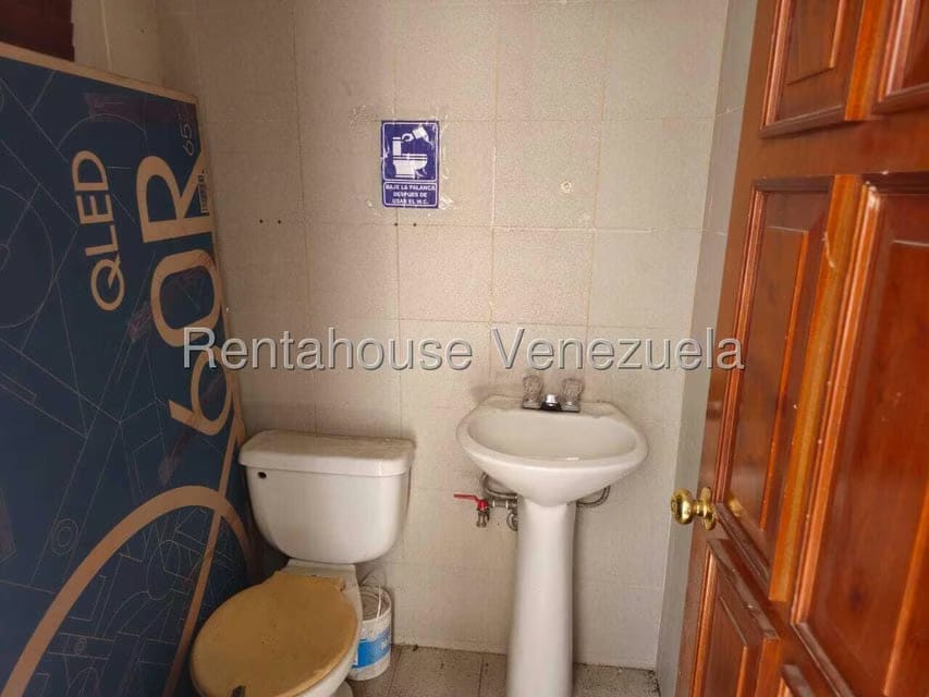 Comercial (Local Comercial) en Alquiler en El Paraiso, Distrito Metropolitano - 13