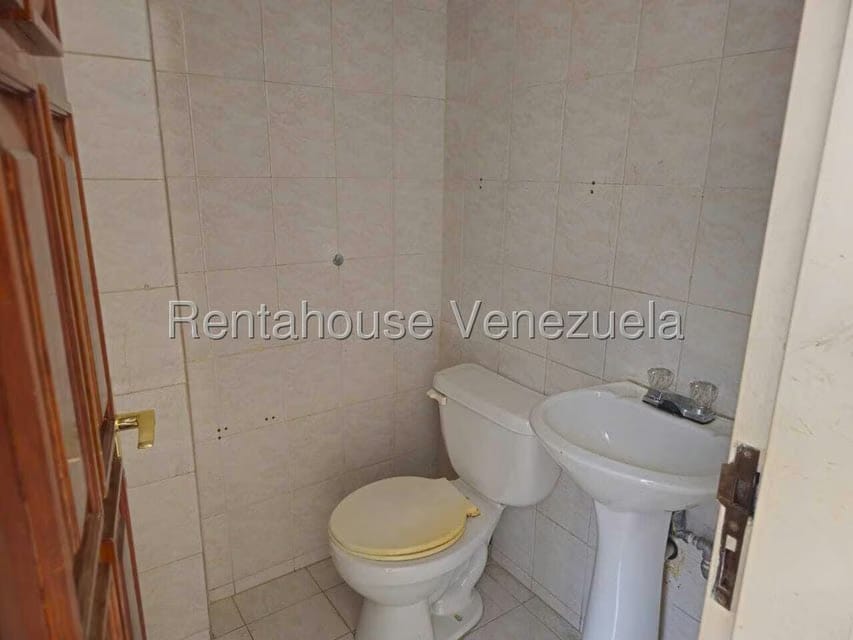 Comercial (Local Comercial) en Alquiler en El Paraiso, Distrito Metropolitano - 14