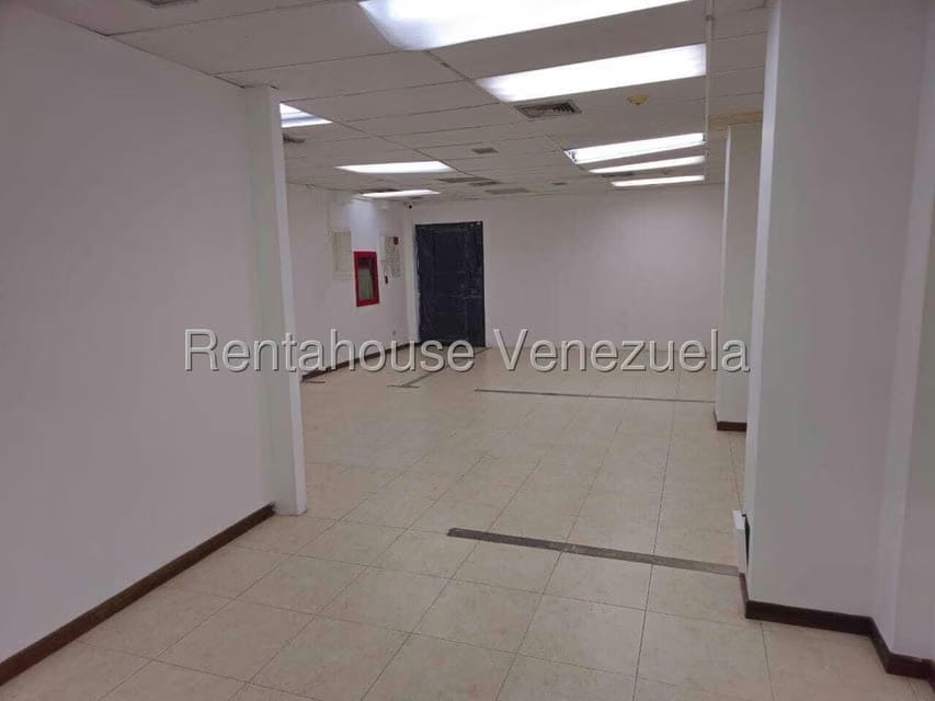 Comercial (Local Comercial) en Alquiler en El Paraiso, Distrito Metropolitano - 4