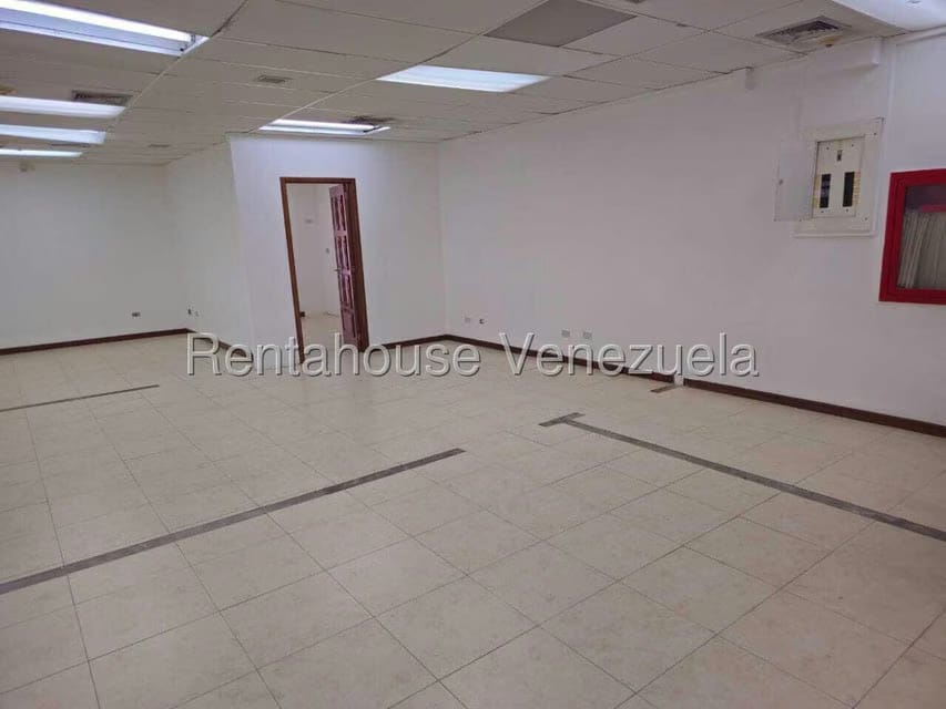 Comercial (Local Comercial) en Alquiler en El Paraiso, Distrito Metropolitano - 5