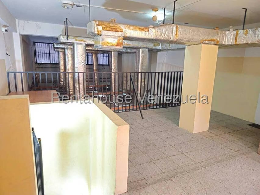 Comercial (Local Comercial) en Alquiler en El Paraiso, Distrito Metropolitano - 10