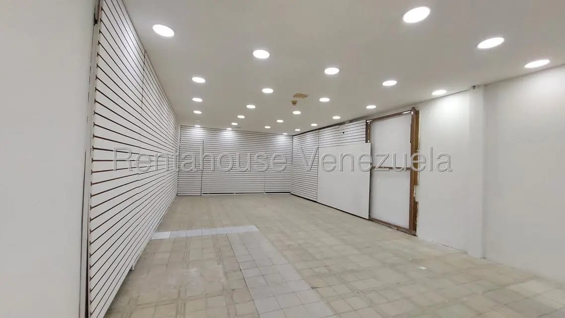 Comercial (Galpon - Deposito) en Alquiler en Parroquia Santa Rosalia, Distrito Metropolitano - 14