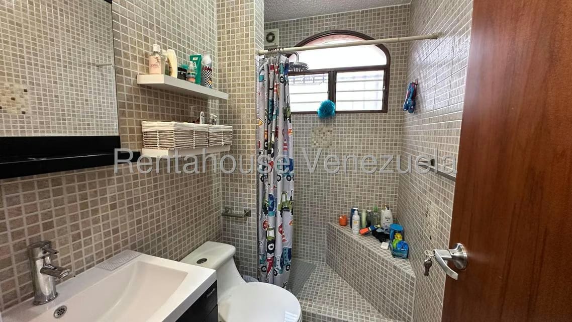 Apartamento (Planta Baja) en Venta en La Tahona, Distrito Metropolitano - 22