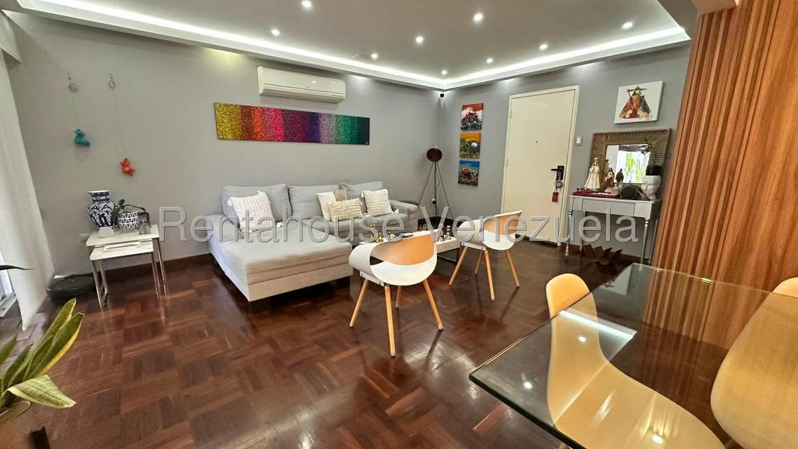 Apartamento (Planta Baja) en Venta en La Tahona, Distrito Metropolitano - 5