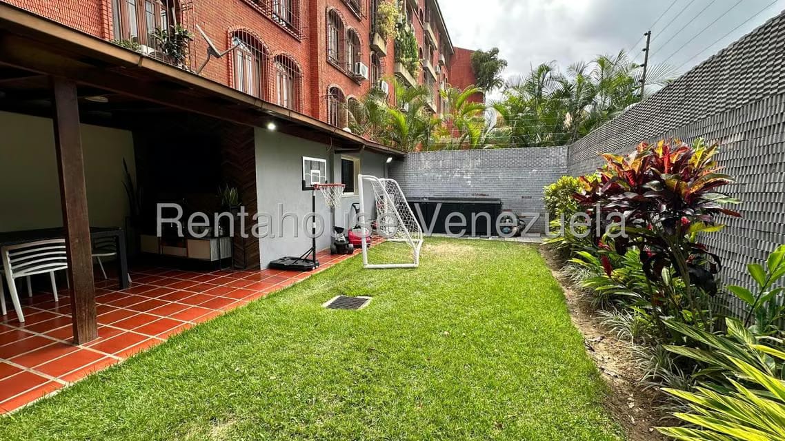 Apartamento (Planta Baja) en Venta en La Tahona, Distrito Metropolitano - 10