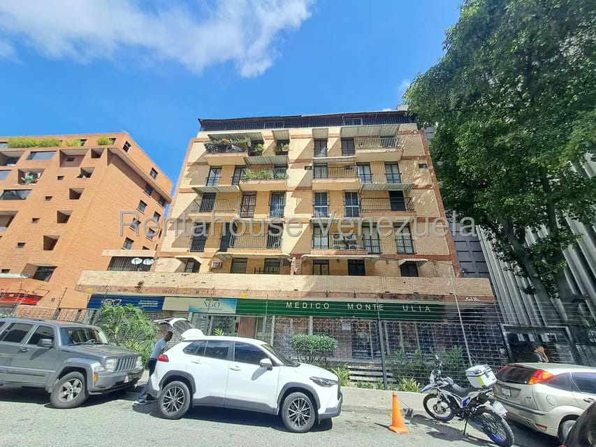 Comercial (Oficina) en Alquiler en Los Palos Grandes, Distrito Metropolitano