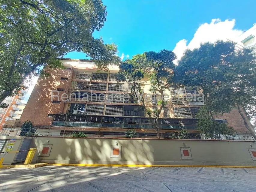 Comercial (Oficina) en Alquiler en Los Palos Grandes, Distrito Metropolitano - 37