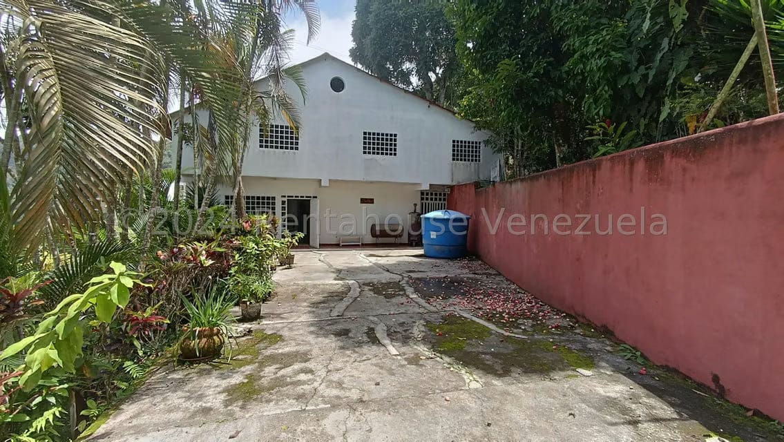 Casa (Duplex) en Venta en Monte Claro, Distrito Metropolitano