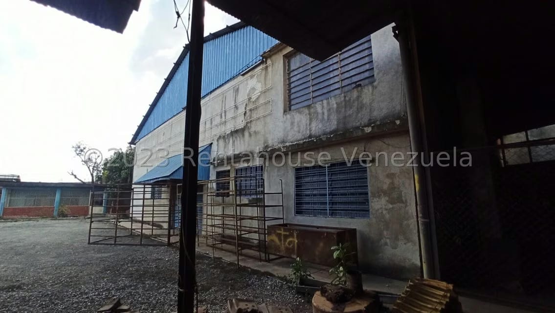 Comercial (Local Comercial) en Venta en Zona Industrial 1, Lara - 21