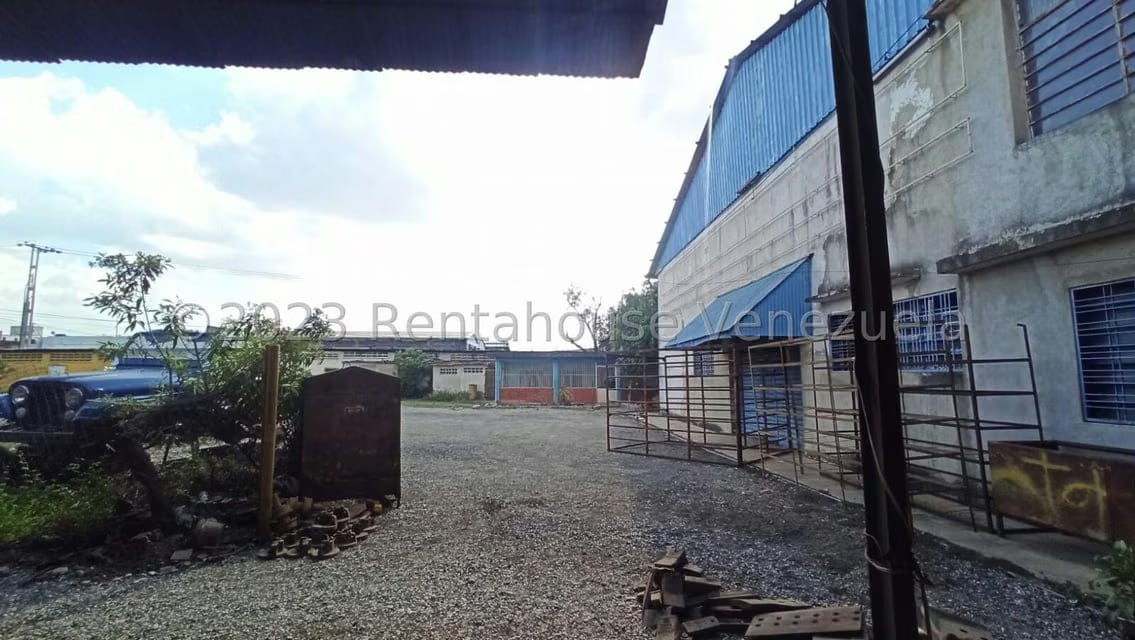Comercial (Local Comercial) en Venta en Zona Industrial 1, Lara - 23