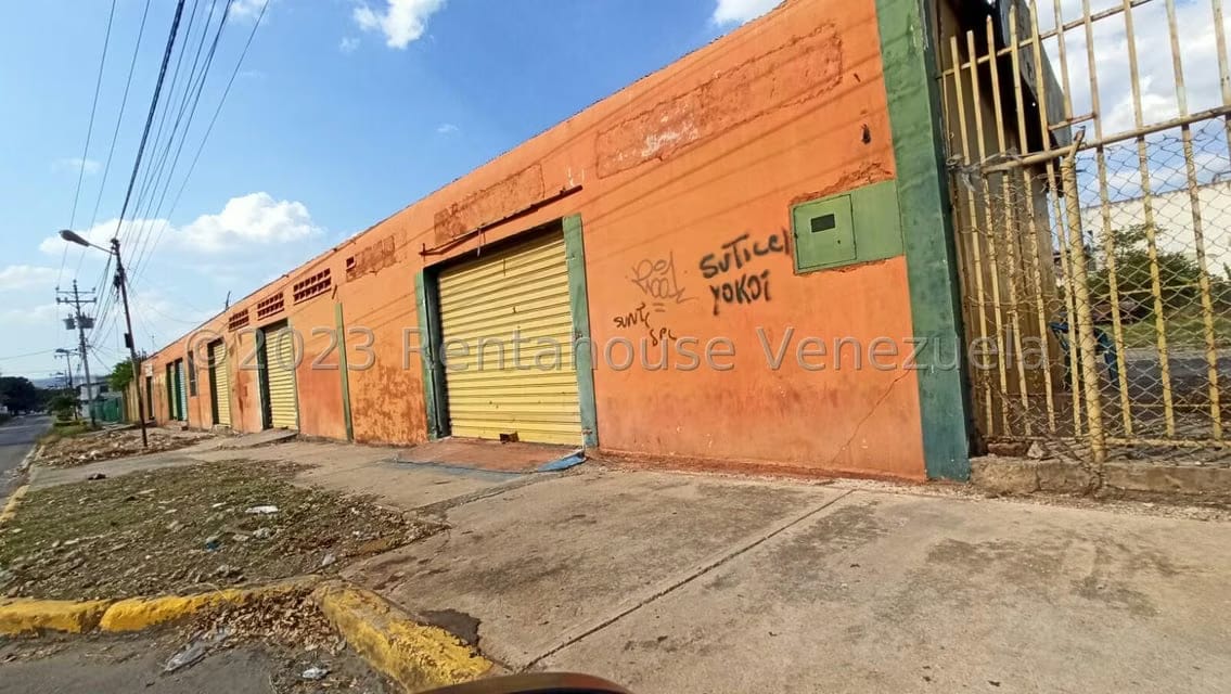 Comercial (Local Comercial) en Venta en Zona Industrial 1, Lara - 28