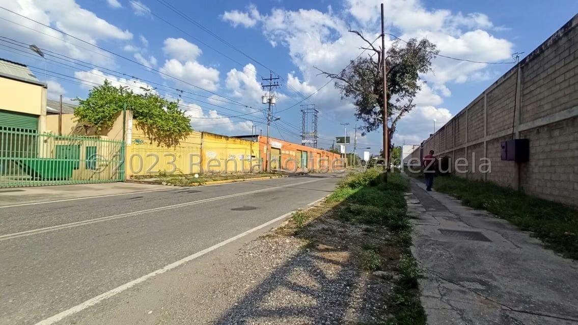 Comercial (Local Comercial) en Venta en Zona Industrial 1, Lara - 29