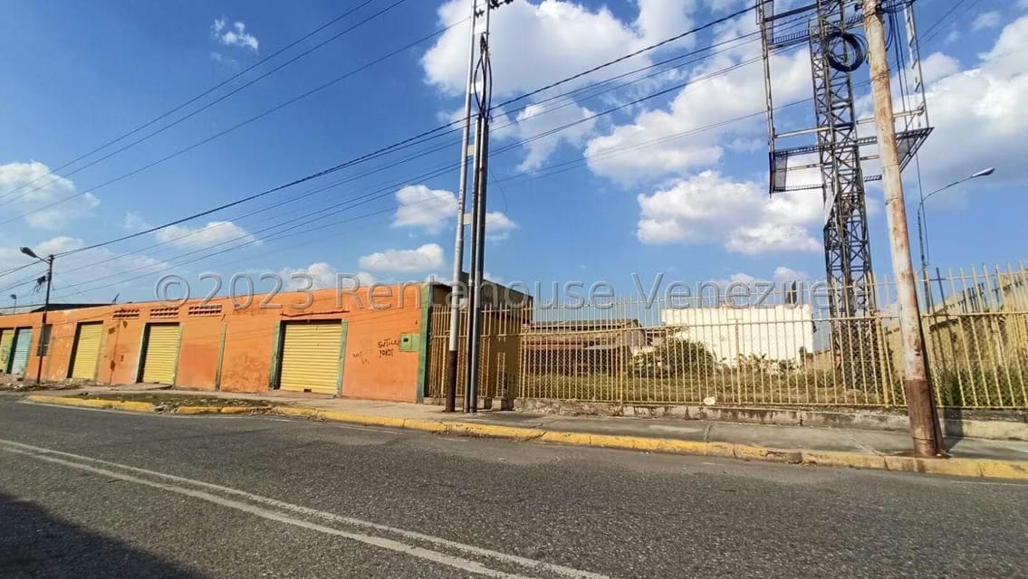 Comercial (Local Comercial) en Venta en Zona Industrial 1, Lara - 31
