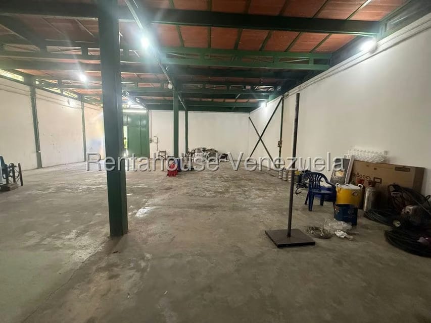 Comercial (Galpon - Deposito) en Venta en Mampote, Miranda - 17