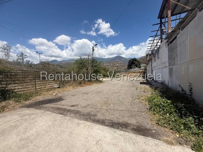 Comercial (Galpon - Deposito) en Venta en Mampote, Miranda - 19