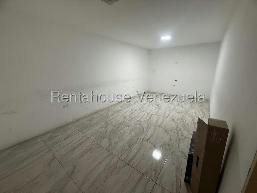 Comercial (Galpon - Deposito) en Venta en Mampote, Miranda - 3