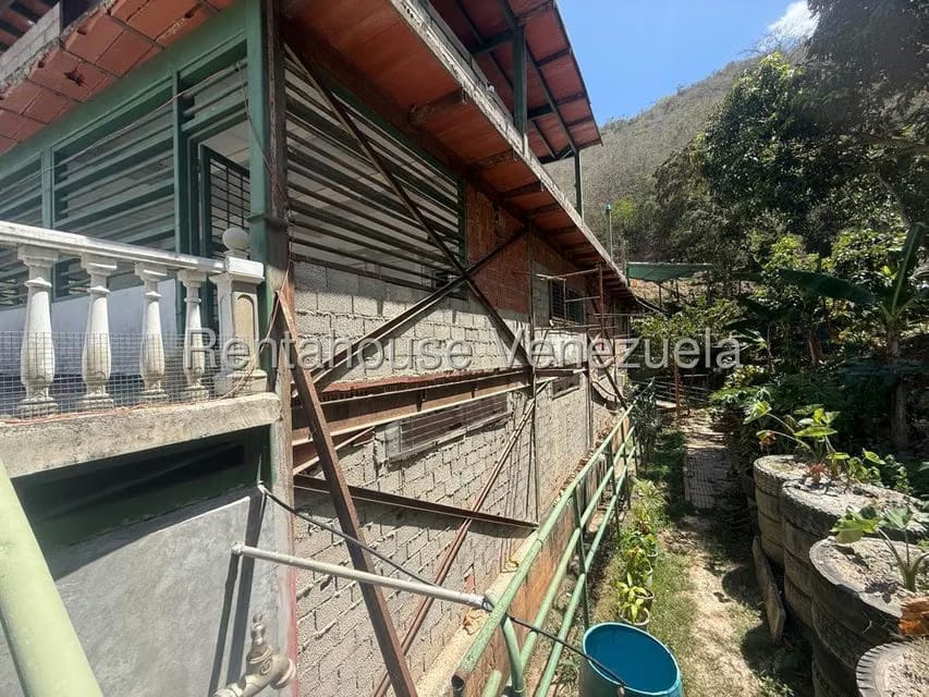 Comercial (Galpon - Deposito) en Venta en Mampote, Miranda - 24