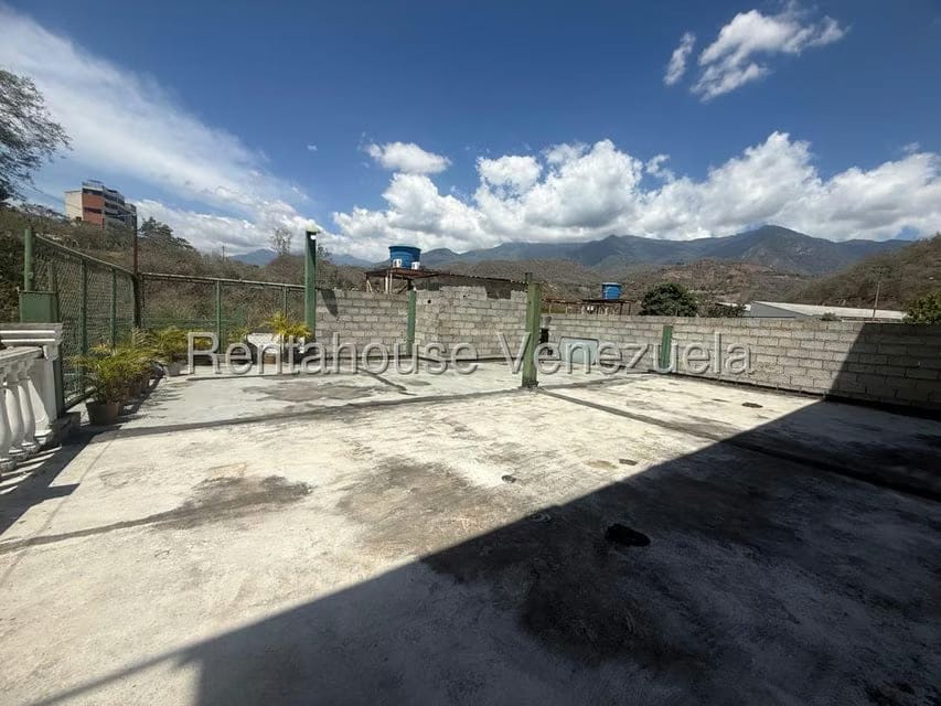 Comercial (Galpon - Deposito) en Venta en Mampote, Miranda - 27