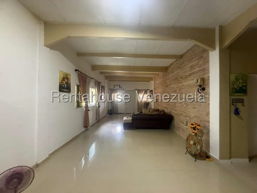 Comercial (Galpon - Deposito) en Venta en Mampote, Miranda - 33
