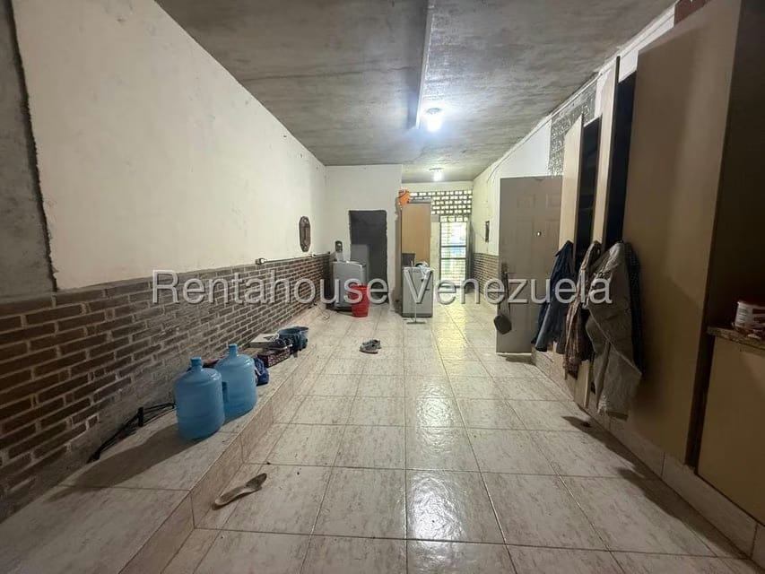 Comercial (Galpon - Deposito) en Venta en Mampote, Miranda - 39