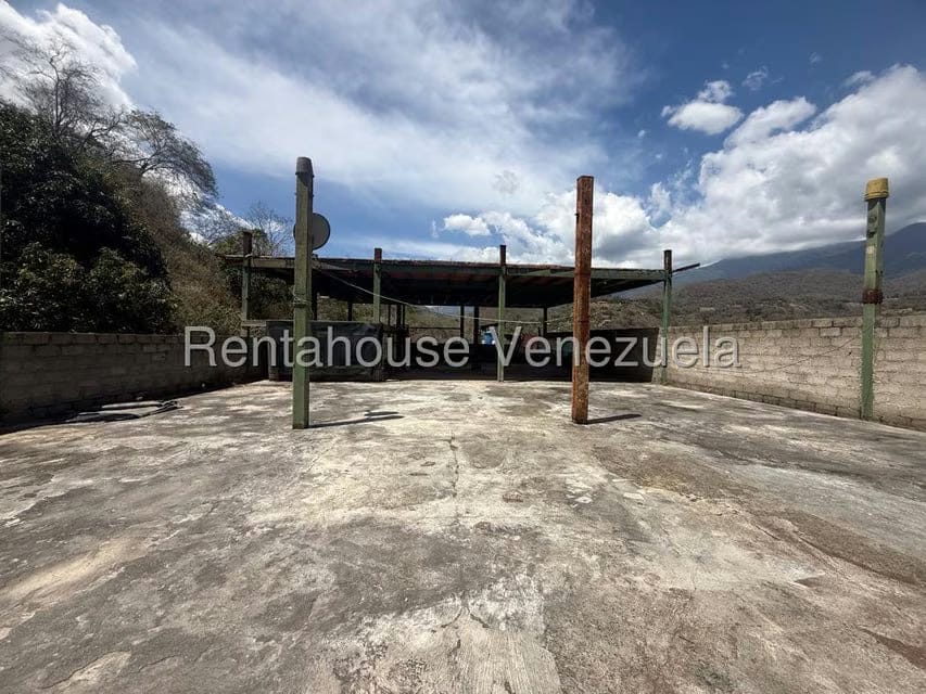 Comercial (Galpon - Deposito) en Venta en Mampote, Miranda - 49