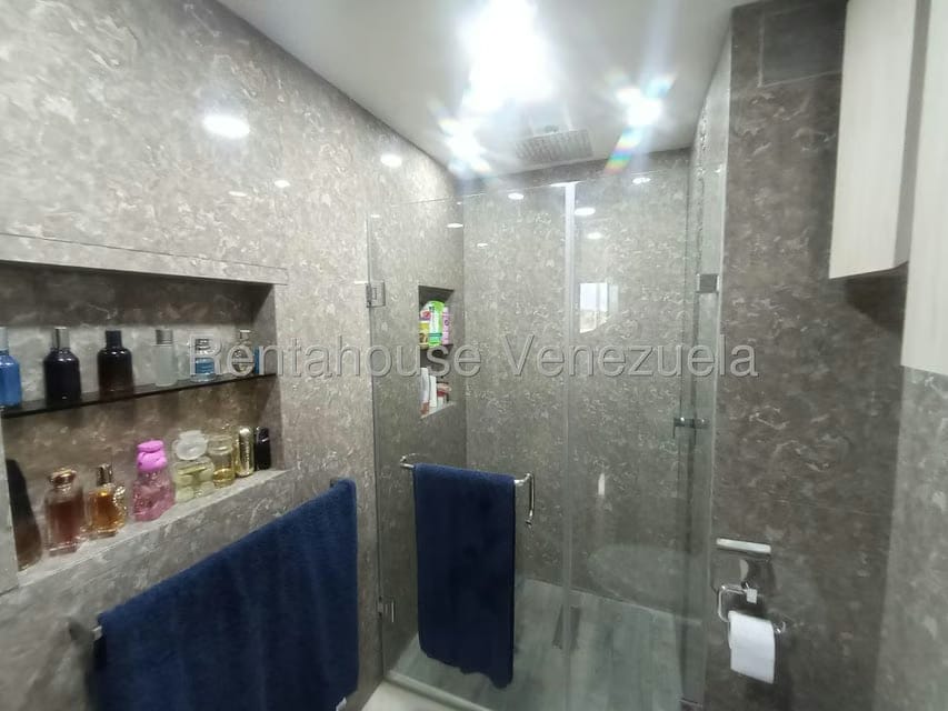 Apartamento (Penthouse) en Venta en Miravila, Distrito Metropolitano - 26