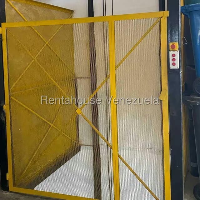 Comercial (Edificio) en Venta en Michelena, Carabobo - 41