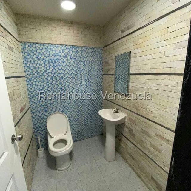 Comercial (Edificio) en Venta en Michelena, Carabobo - 43