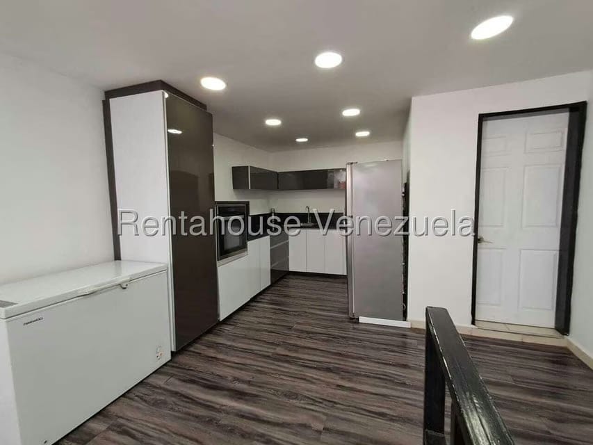 Comercial (Edificio) en Venta en Michelena, Carabobo - 58