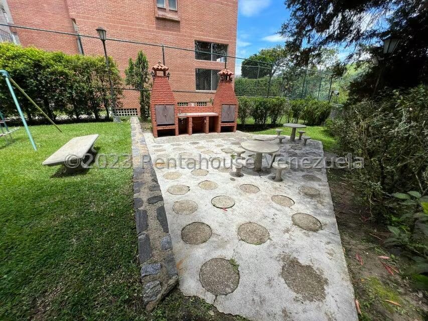 Apartamento (Penthouse) en Venta en Los Naranjos del Cafetal, Distrito Metropolitano - 3