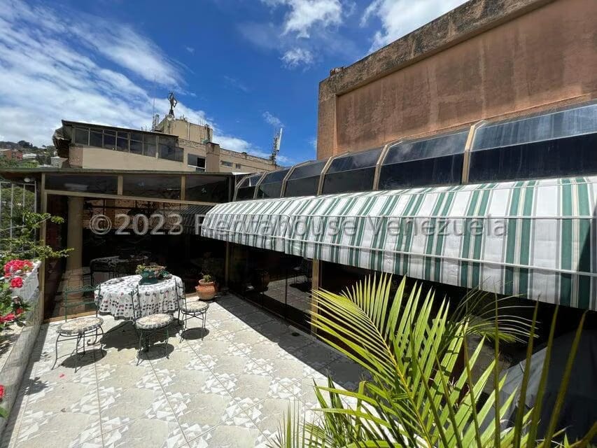 Apartamento (Penthouse) en Venta en Los Naranjos del Cafetal, Distrito Metropolitano - 22