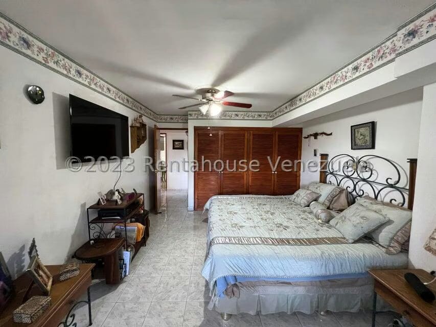 Apartamento (Penthouse) en Venta en Los Naranjos del Cafetal, Distrito Metropolitano - 37