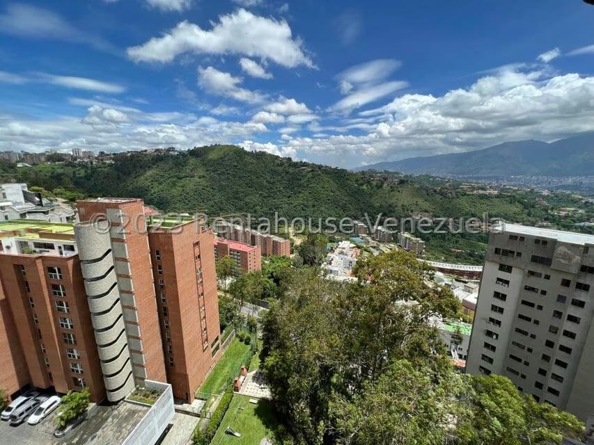 Apartamento (Penthouse) en Venta en Los Naranjos del Cafetal, Distrito Metropolitano - 9
