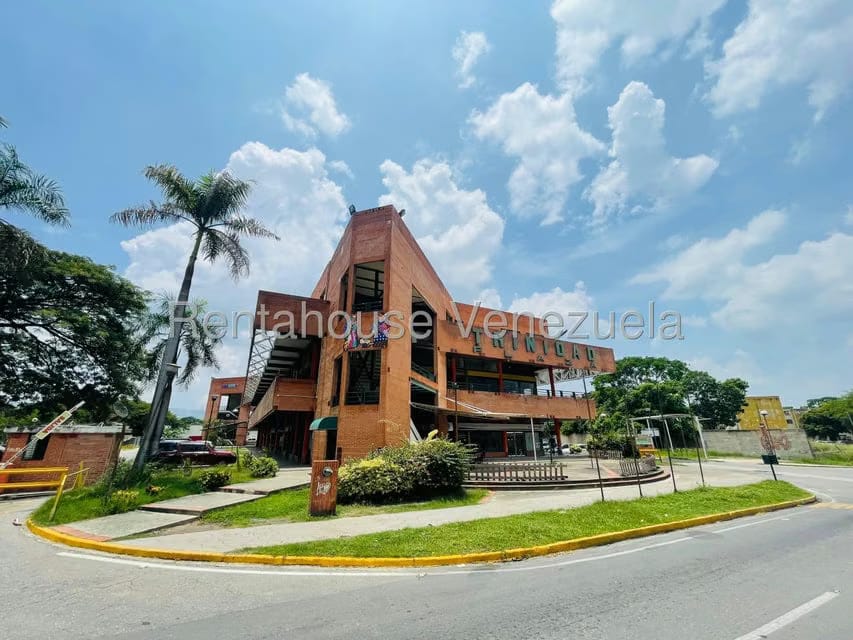 Comercial (Local Comercial) en Venta en La Trinidad, Aragua