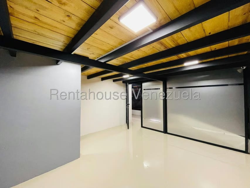 Comercial (Local Comercial) en Venta en La Trinidad, Aragua - 13