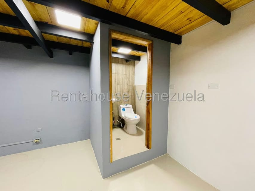 Comercial (Local Comercial) en Venta en La Trinidad, Aragua - 15