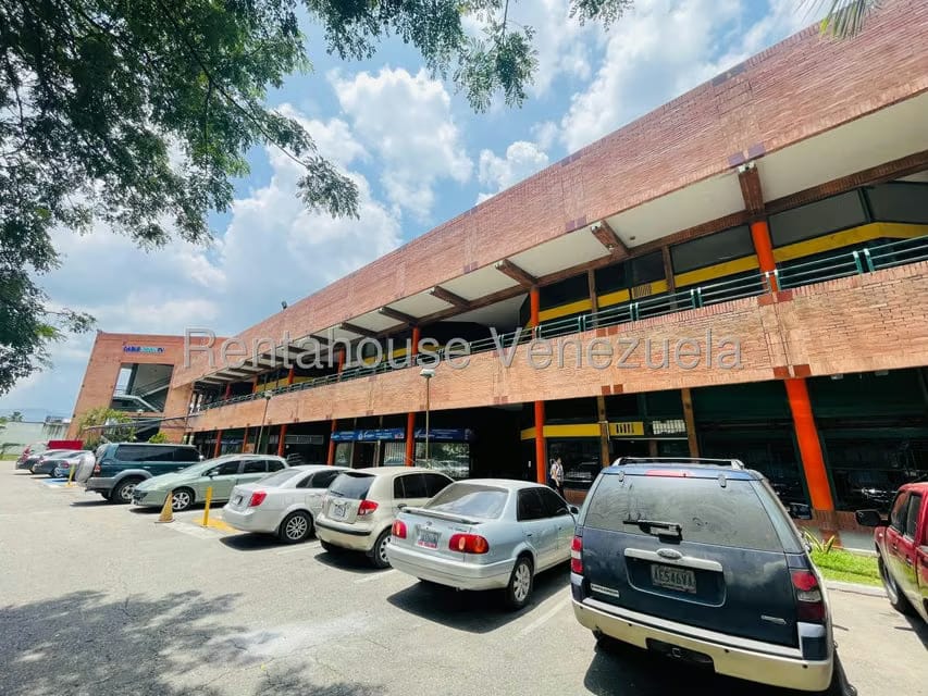Comercial (Local Comercial) en Venta en La Trinidad, Aragua - 24