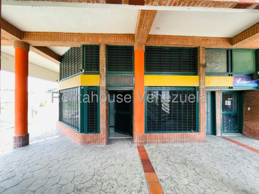 Comercial (Local Comercial) en Venta en La Trinidad, Aragua - 4