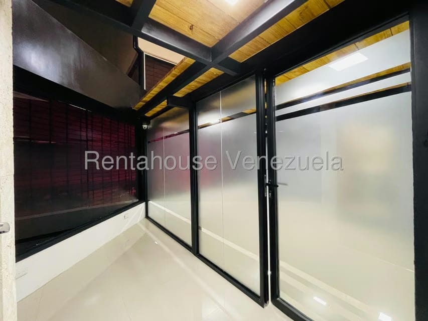 Comercial (Local Comercial) en Venta en La Trinidad, Aragua - 8