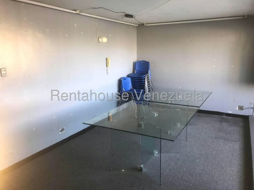 Comercial (Oficina) en Alquiler en Avenida Bella Vista, Zulia - 4