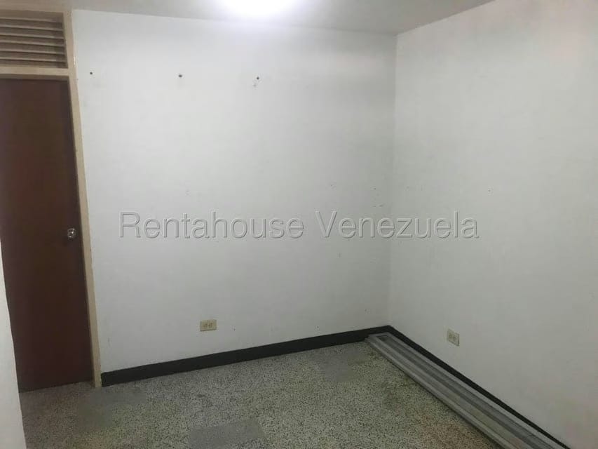 Comercial (Oficina) en Alquiler en Avenida Bella Vista, Zulia - 7